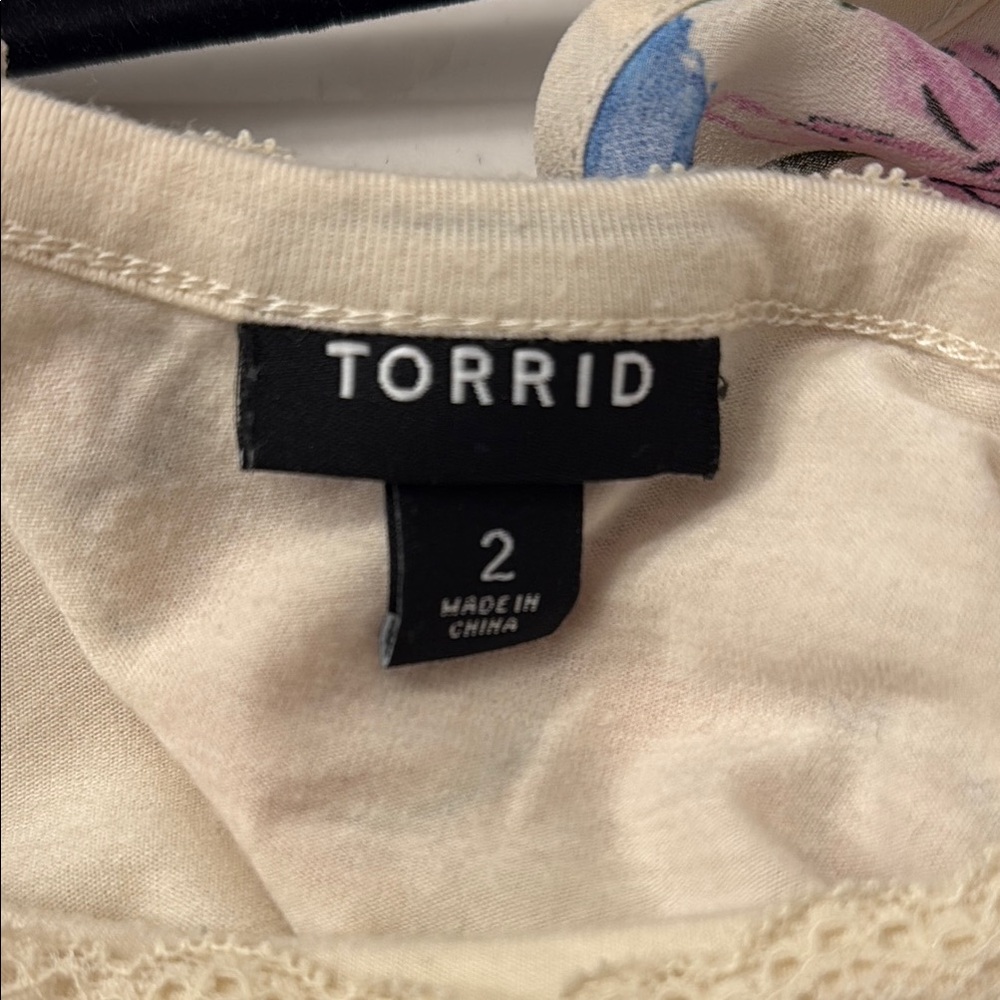 Torrid Sleeveless Tiered Maxi Sundress with slip Size 2 - Picture 5 of 6